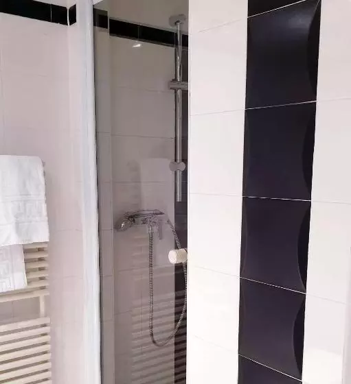 スタンダードスタジオ, Parc Hotel Alvisse