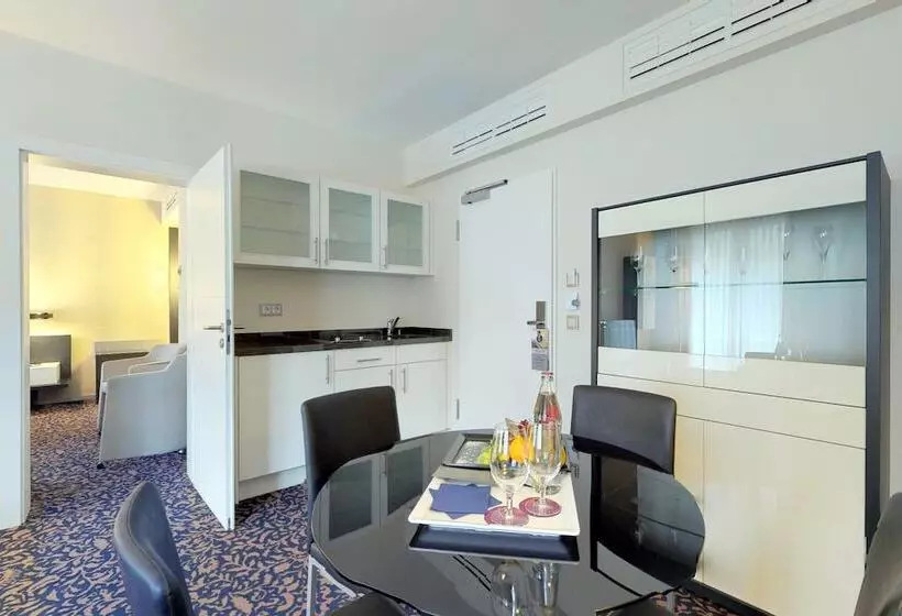 スイート, Parc Hotel Alvisse