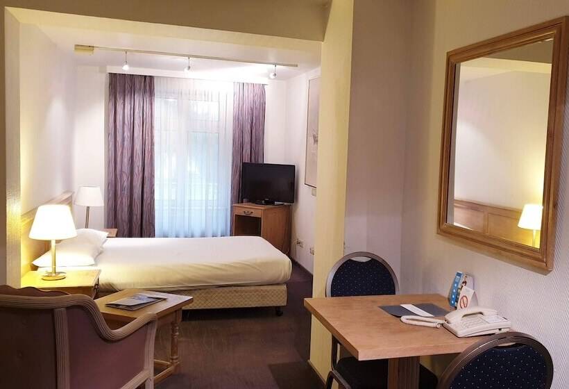 استودیوی استاندارد, Parc Hotel Alvisse