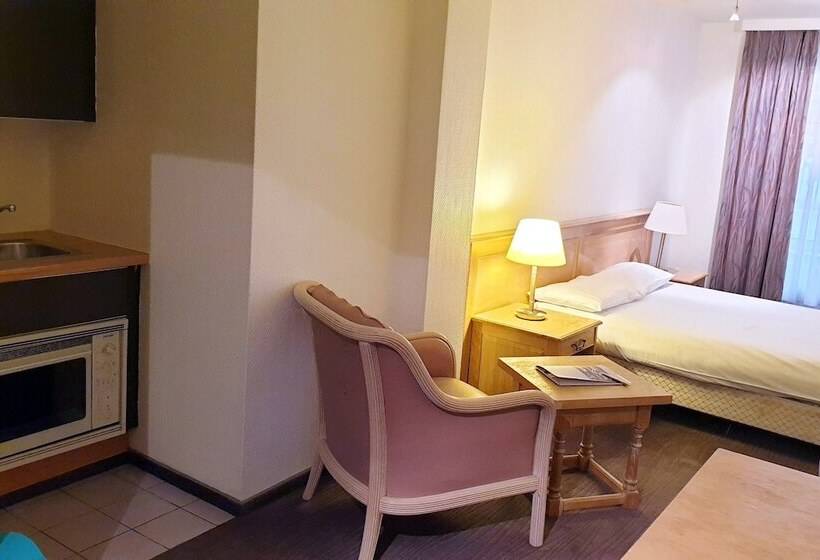 استودیوی استاندارد, Parc Hotel Alvisse