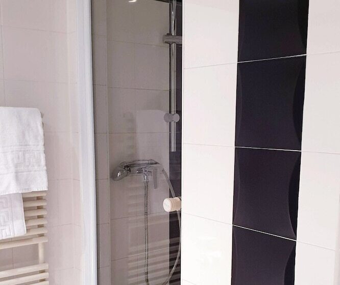 استودیوی استاندارد, Parc Hotel Alvisse