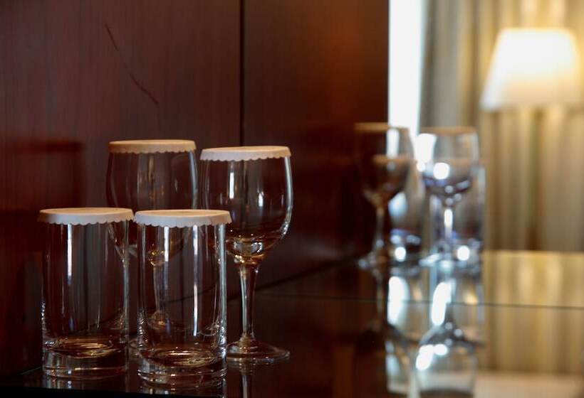 Четырехместный Номер Стандарт, Sejong Hotel Seoul Myeongdong