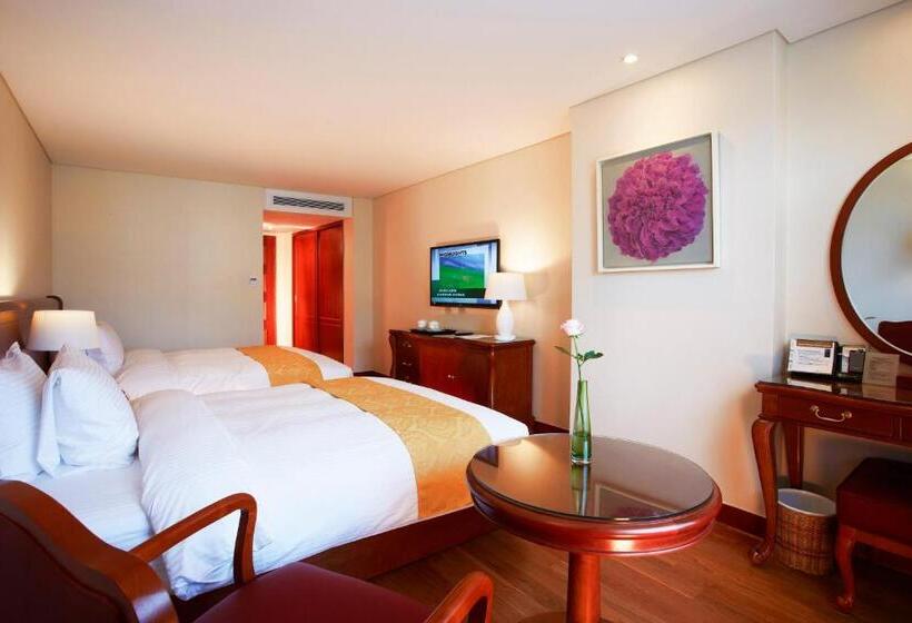 Номер Deluxe, Sejong Hotel Seoul Myeongdong