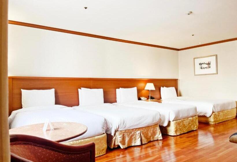 Четырехместный Номер Стандарт, Sejong Hotel Seoul Myeongdong