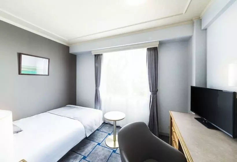 اتاق استاندارد یک نفره, Senri Hankyu Hotel Osaka