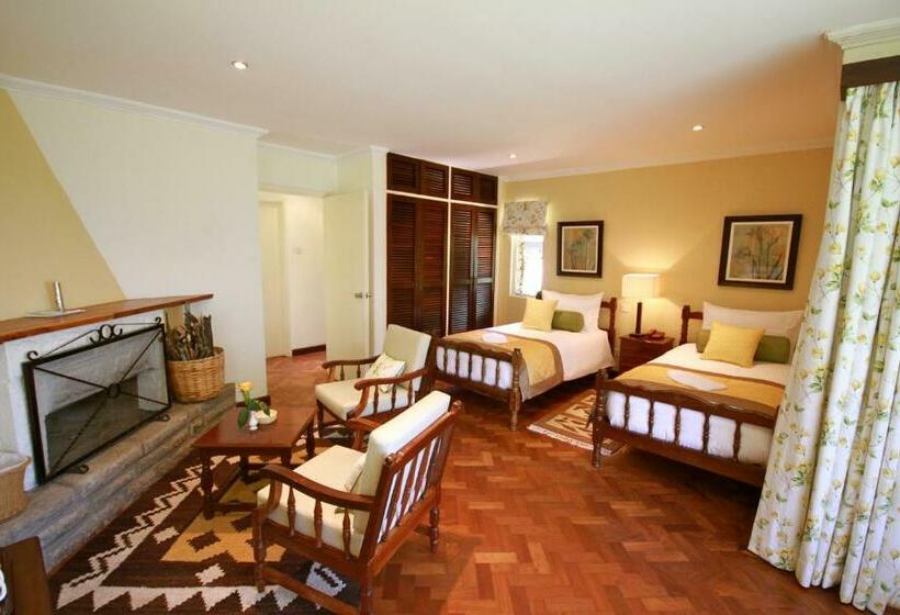 اتاق استاندارد, The Aberdare Country Club