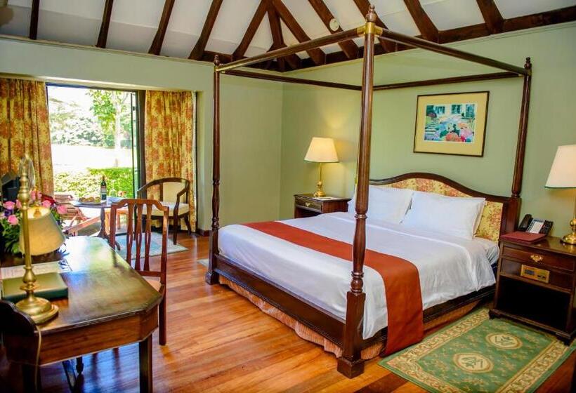 استودیوی استاندارد, Windsor Golf Hotel & Country Club