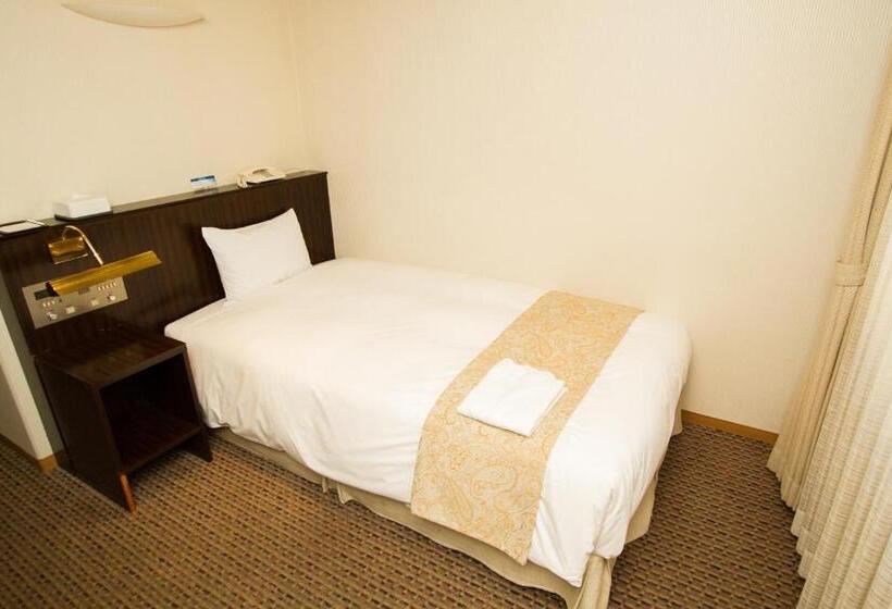 غرفة قياسية فردية, Yokohama Camelot Japan