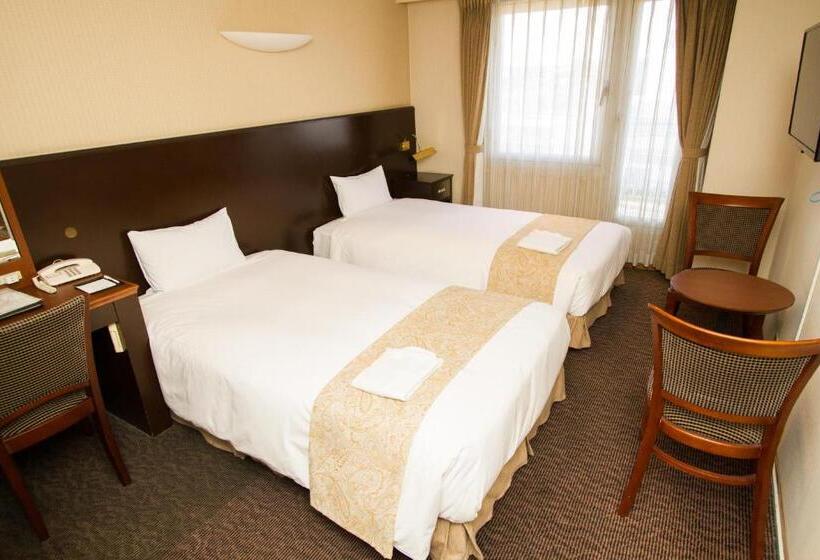 غرفة قياسية, Yokohama Camelot Japan