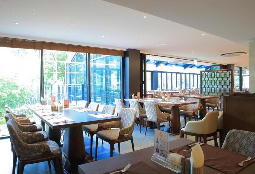 غرفة ديلوكس عائلية, Mona Yongpyong