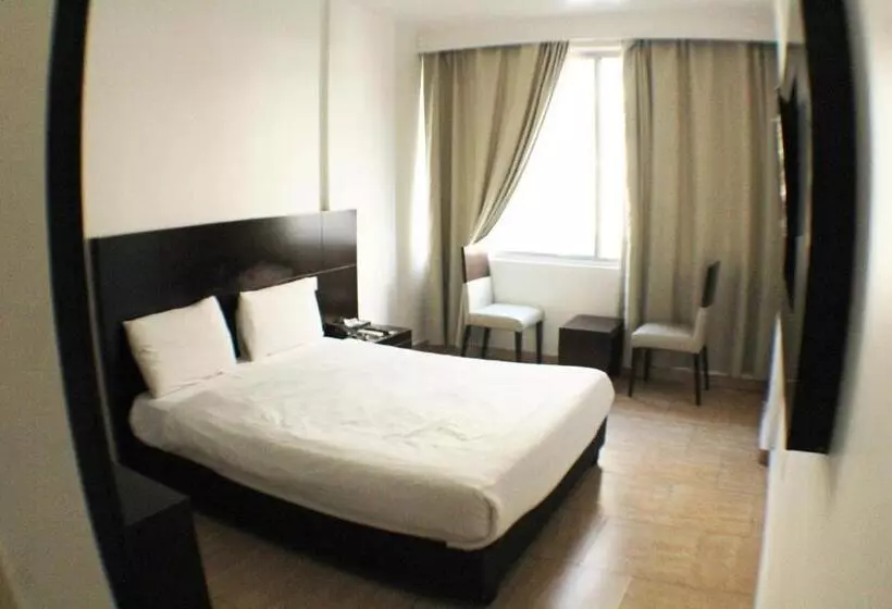 اتاق استاندارد یک نفره, Le Marly