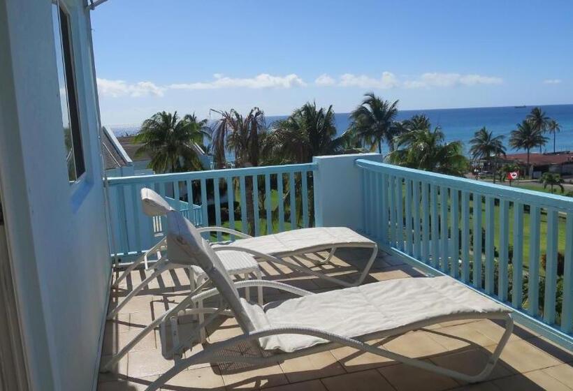 اتاق استاندارد با چشمانداز دریا, Timothy Beach Resort