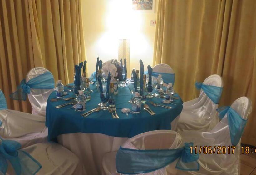 سوییت, Timothy Beach Resort