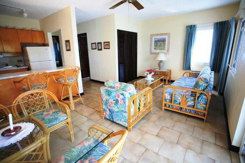 سوییت, Timothy Beach Resort