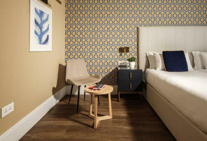 اتاق اجرایی, 115 The Strand Hotel By Neu Collective