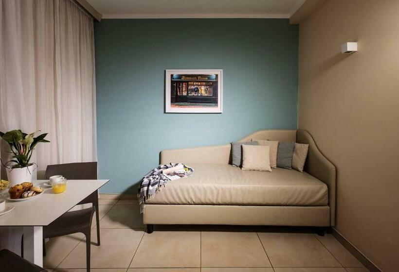 سوییت خانوادگی, 115 The Strand Hotel By Neu Collective