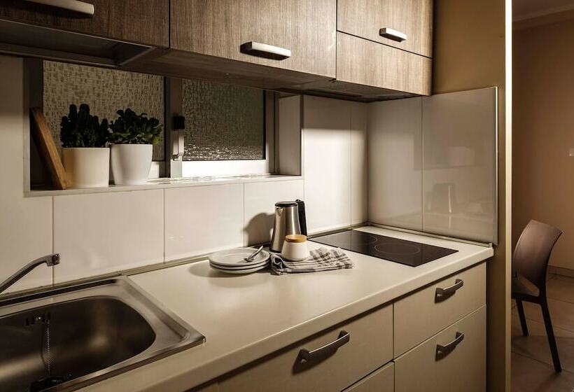 سوییت خانوادگی, 115 The Strand Hotel By Neu Collective