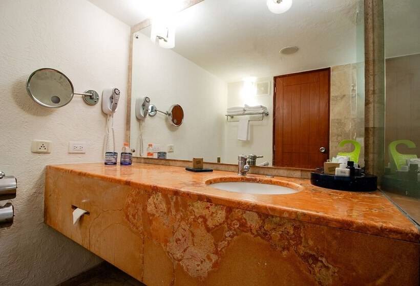 Номер Deluxe, Camino Real Guadalajara