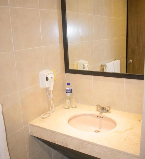 스탠다드 룸 더블 침대 2개, Del Angel Reforma