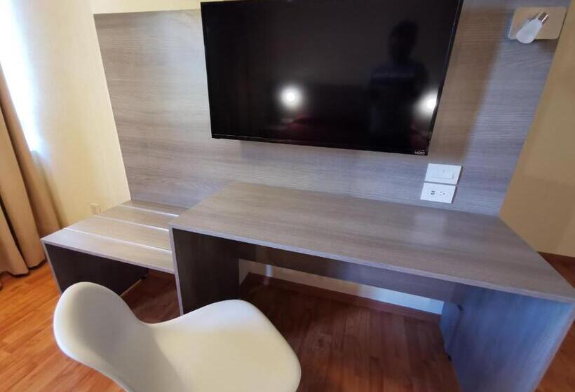 스탠다드 룸 킹사이즈 침대, Del Angel Reforma