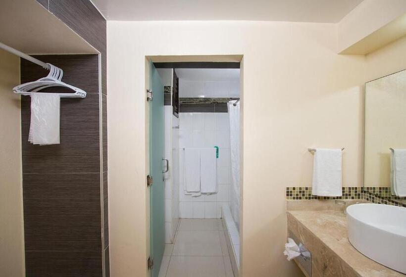 带2个双人床的标准工作室, Don Pelayo Pacific Beach