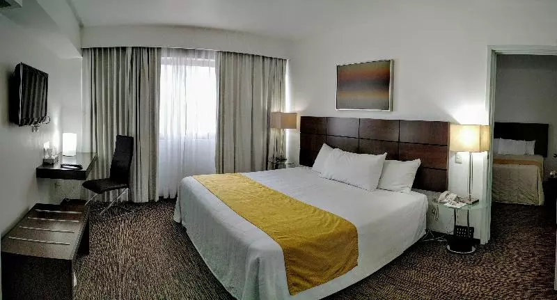 Standardzimmer, Fray Junipero Serra