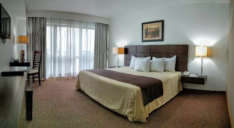 Standardzimmer, Fray Junipero Serra