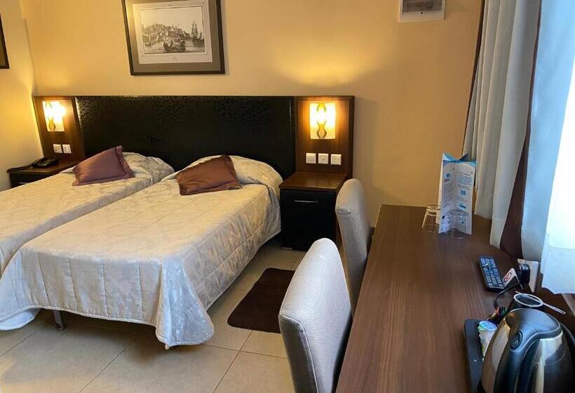 اتاق اکونومی, Grand Harbour