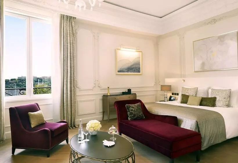 سوییت جونیور با چشم‌انداز دریا, Hôtel De Paris Monte Carlo