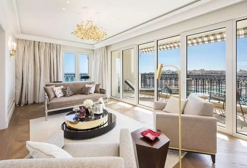 سوییت با چشم‌انداز دریا, Hôtel De Paris Monte Carlo