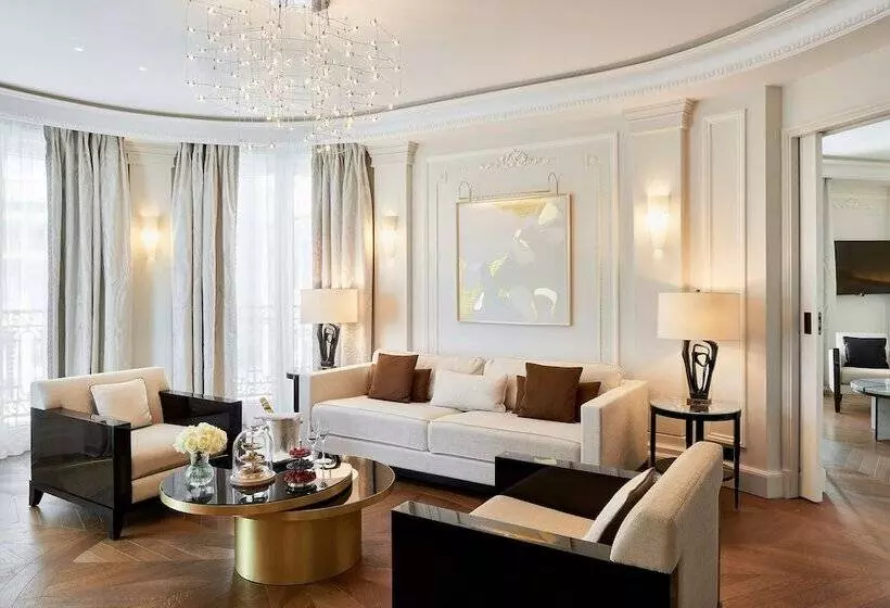 مجموعه ویستا شهر, Hôtel De Paris Monte Carlo