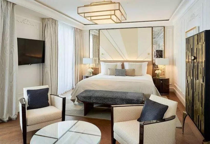 مجموعه ویستا شهر, Hôtel De Paris Monte Carlo