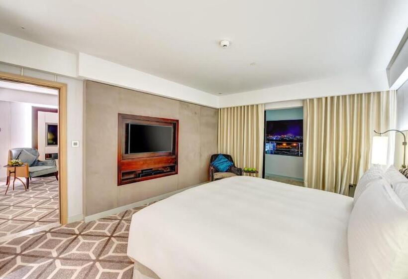 سوییت جونیور با چشمانداز دریا, Intercontinental Muscat, An Ihg