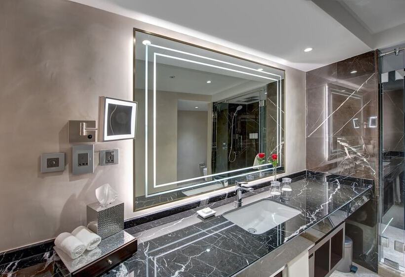 سوییت جونیور با چشمانداز دریا, Intercontinental Muscat, An Ihg