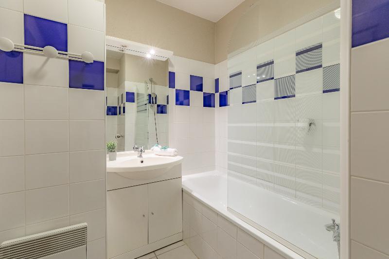 اتاق استاندارد با بالکن, Intercontinental Muscat, An Ihg