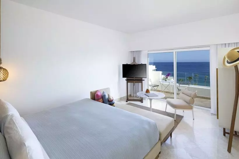 Juniorsviitti, Me Cabo – Adults Only