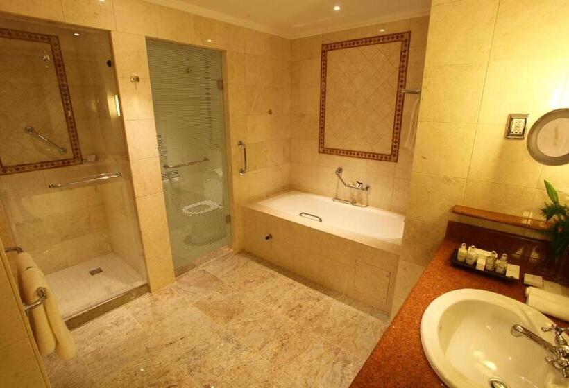 デラックスルーム, Polana Serena