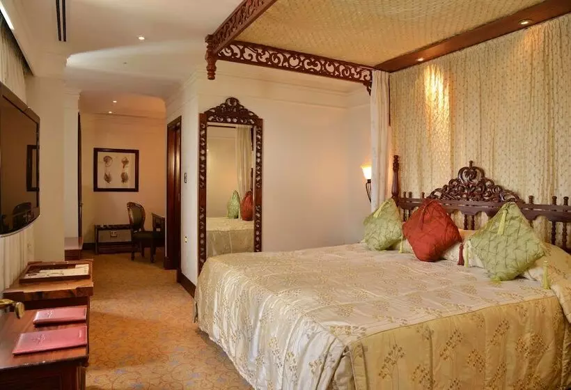اتاق لوکس, Polana Serena