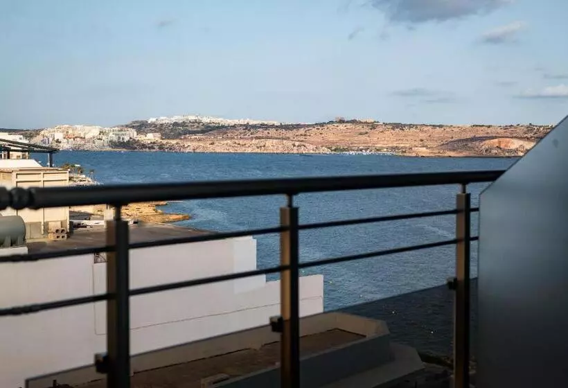 サイドオーシャンビュースタンダードルーム, Seaview Hotel   Adults Only 16 Plus