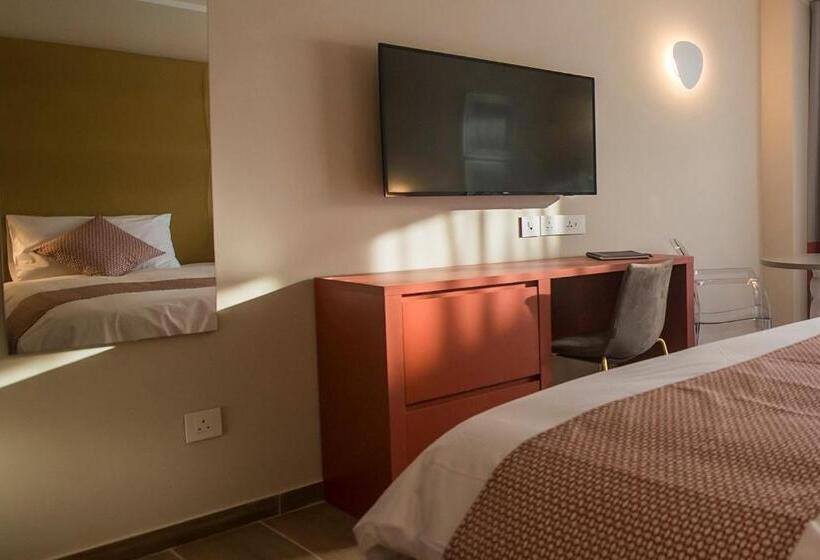 اتاق اساندارد با چشمانداز جانبی به دریا, Seaview Hotel Adults Only 16 Plus