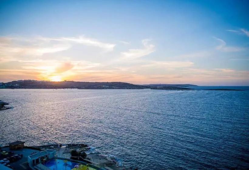 オーシャンビューのスーペリアトリプルルーム, Seaview Hotel   Adults Only 16 Plus
