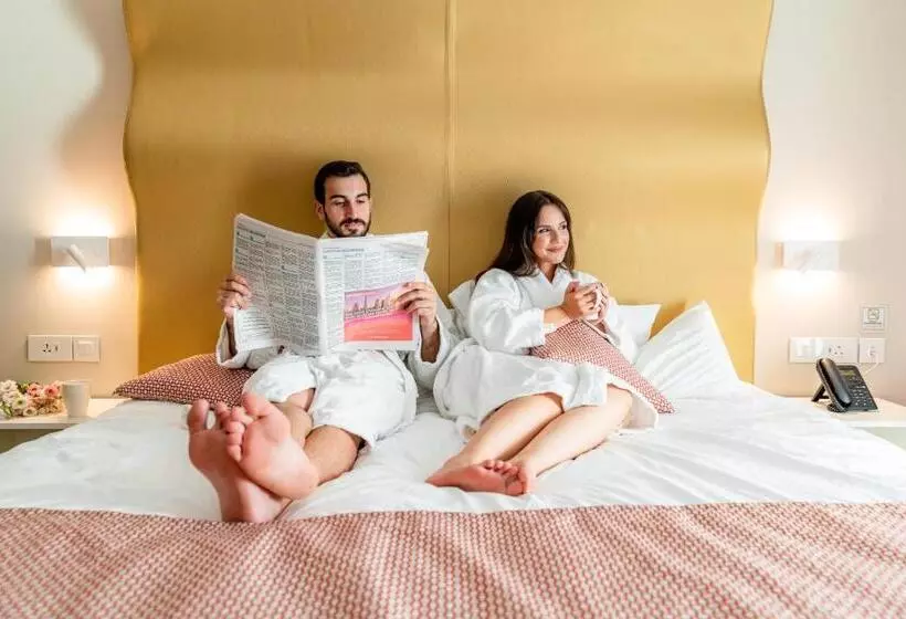 スタンダードトリプルルーム, Seaview Hotel   Adults Only 16 Plus