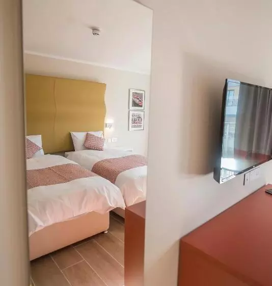 オーシャンビュースタンダードルーム, Seaview Hotel   Adults Only 16 Plus