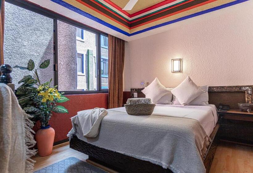 デラックスルーム, Soy Local Cdmx