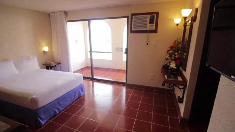 اتاق استاندارد با بالکن, Suites Bahia