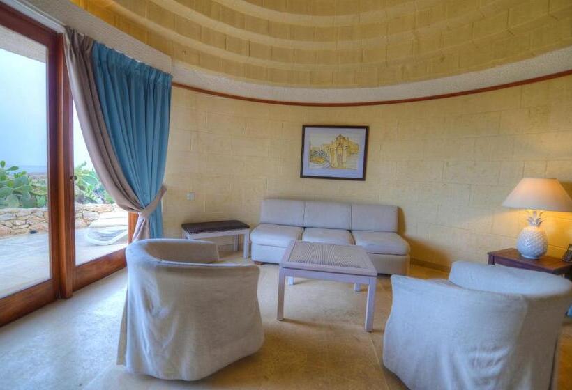 بانگلوی استاندارد, Ta' Cenc & Spa