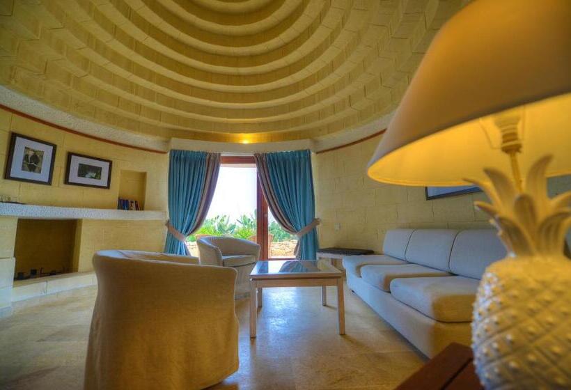 بانگلوی استاندارد, Ta' Cenc & Spa