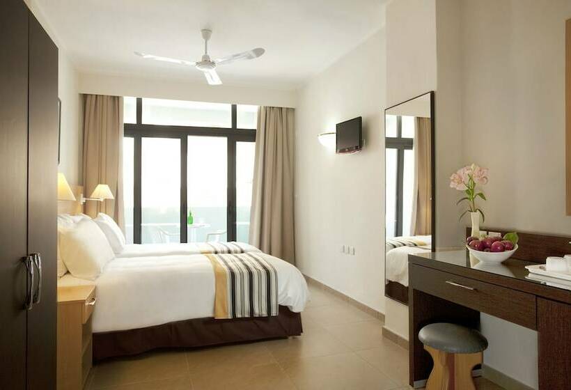 اتاق استاندارد با بالکن, The Preluna