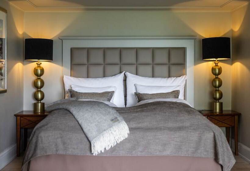 Люкс, Refsnes Gods   By Classic Norway Hotels