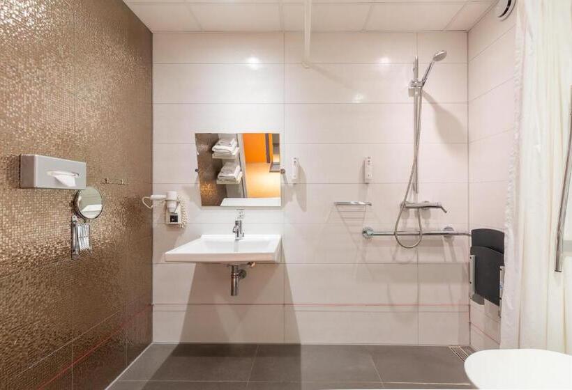 适合残疾人使用的标准间, Amrâth Airport Hotel Rotterdam